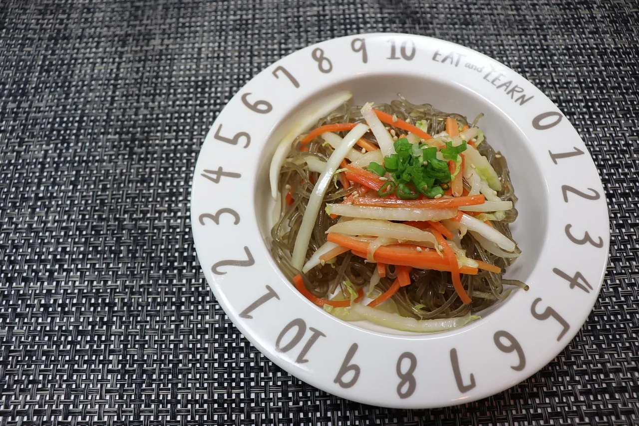 チャプチェ(韓国風ガラス麺炒め)